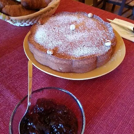 Casale Zuccari كابرارولا