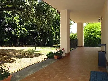 Casale Zuccari منزل ريفي كابرارولا